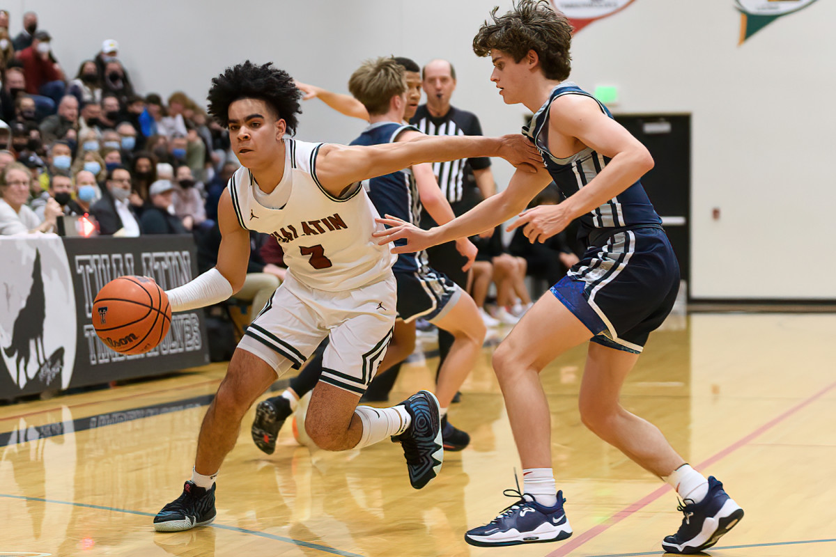 Tualatin Lake Oswego boys basketball Ken Waz 25